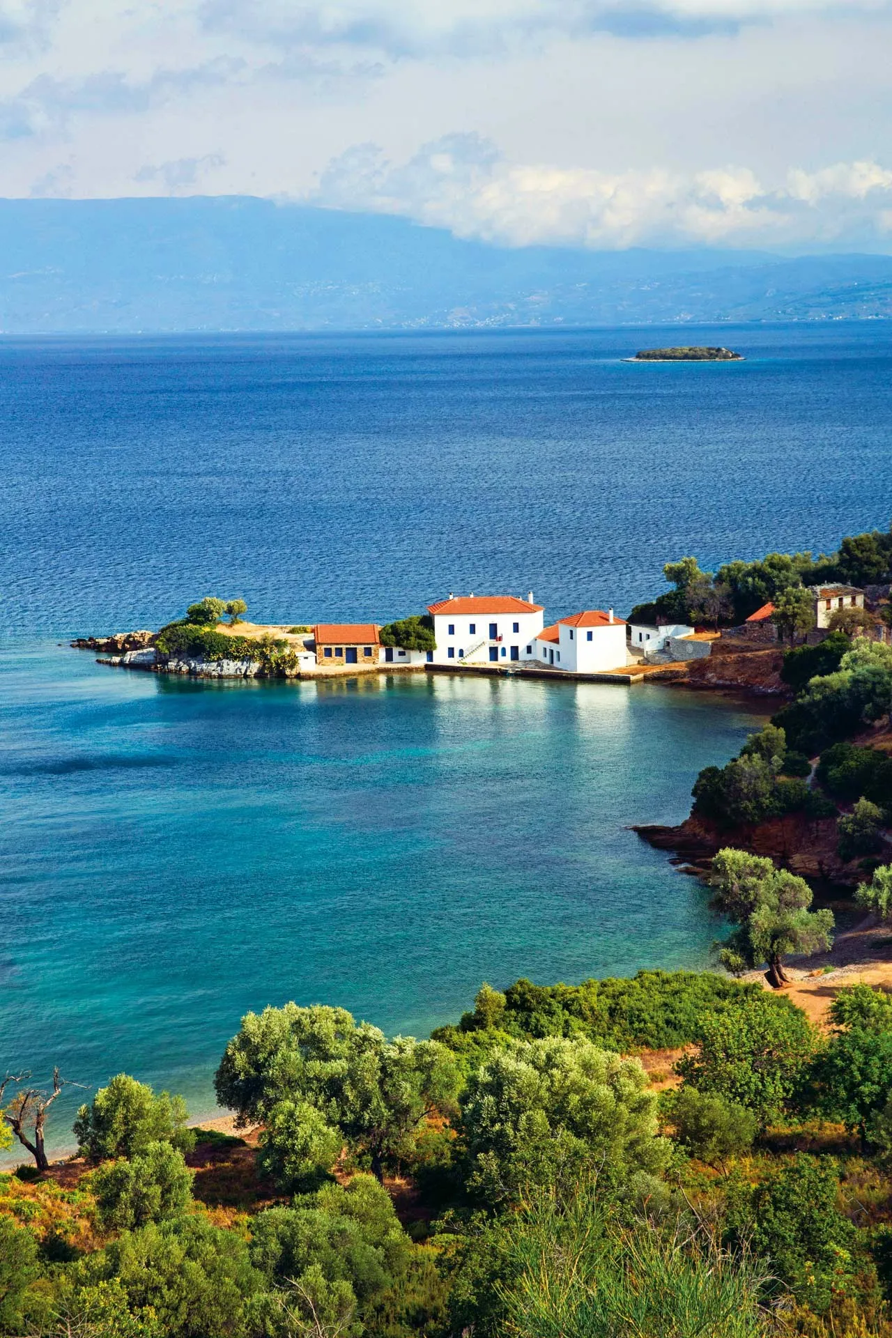 Private sailing yacht in the turquoise waters of the Pagasetic Gulf