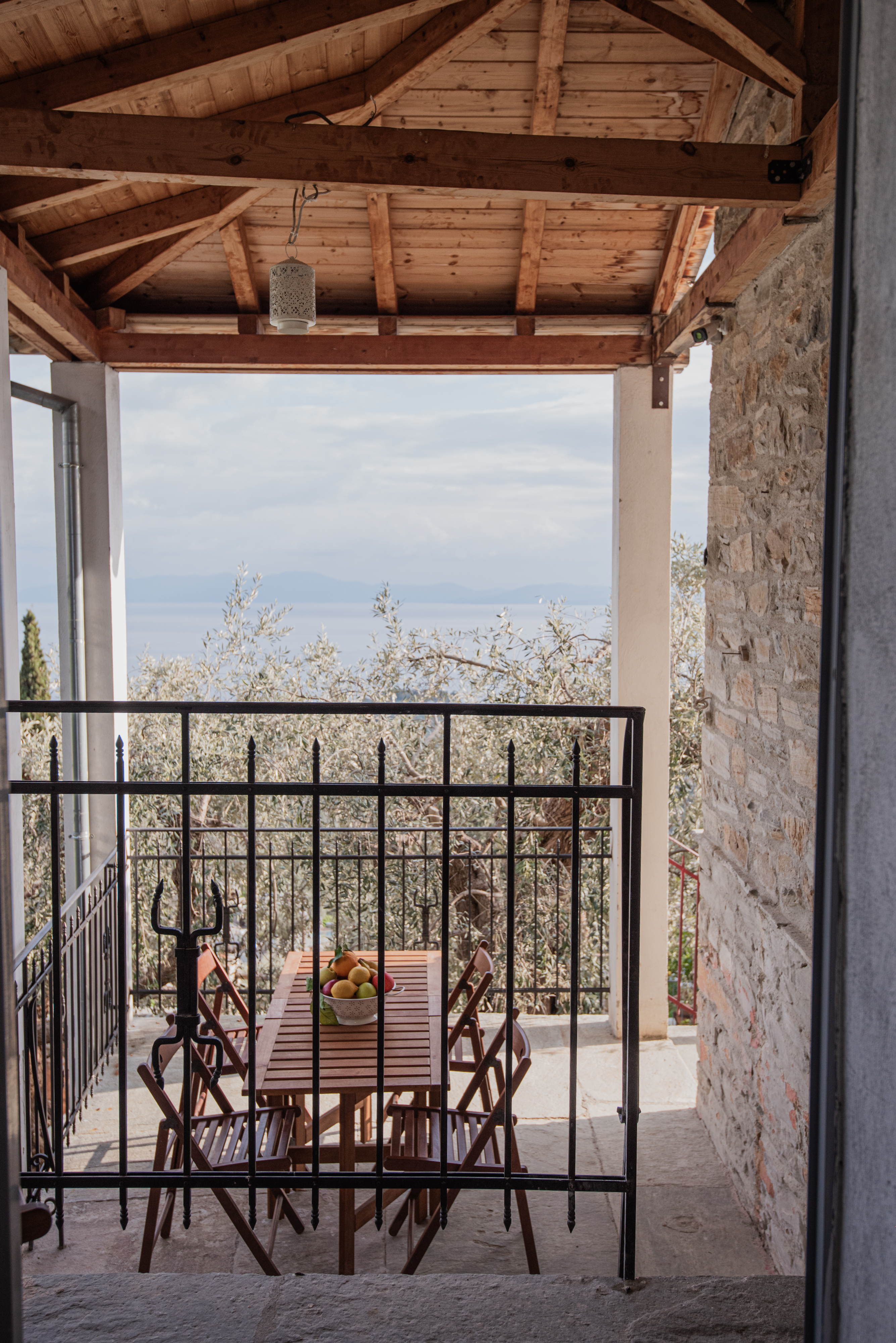 The stone terrace with views over the Pagasetic Gulf