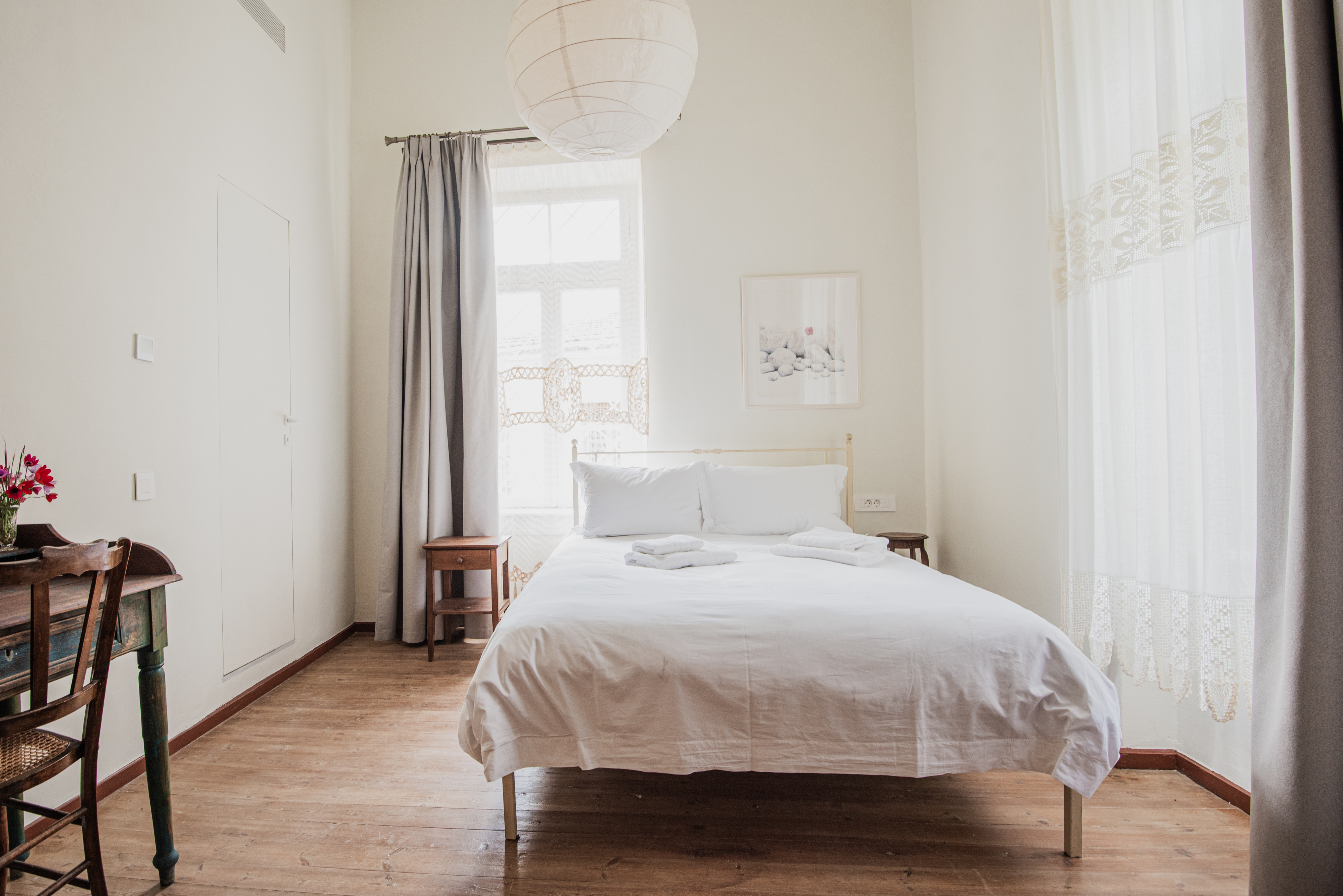 The Train Station Room at Pelion Muse